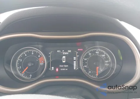 2018 Jeep Cherokee Latitude Tech Connect 4X4 из США, поврежденный, VIN 1C4PJMCB9JD610652